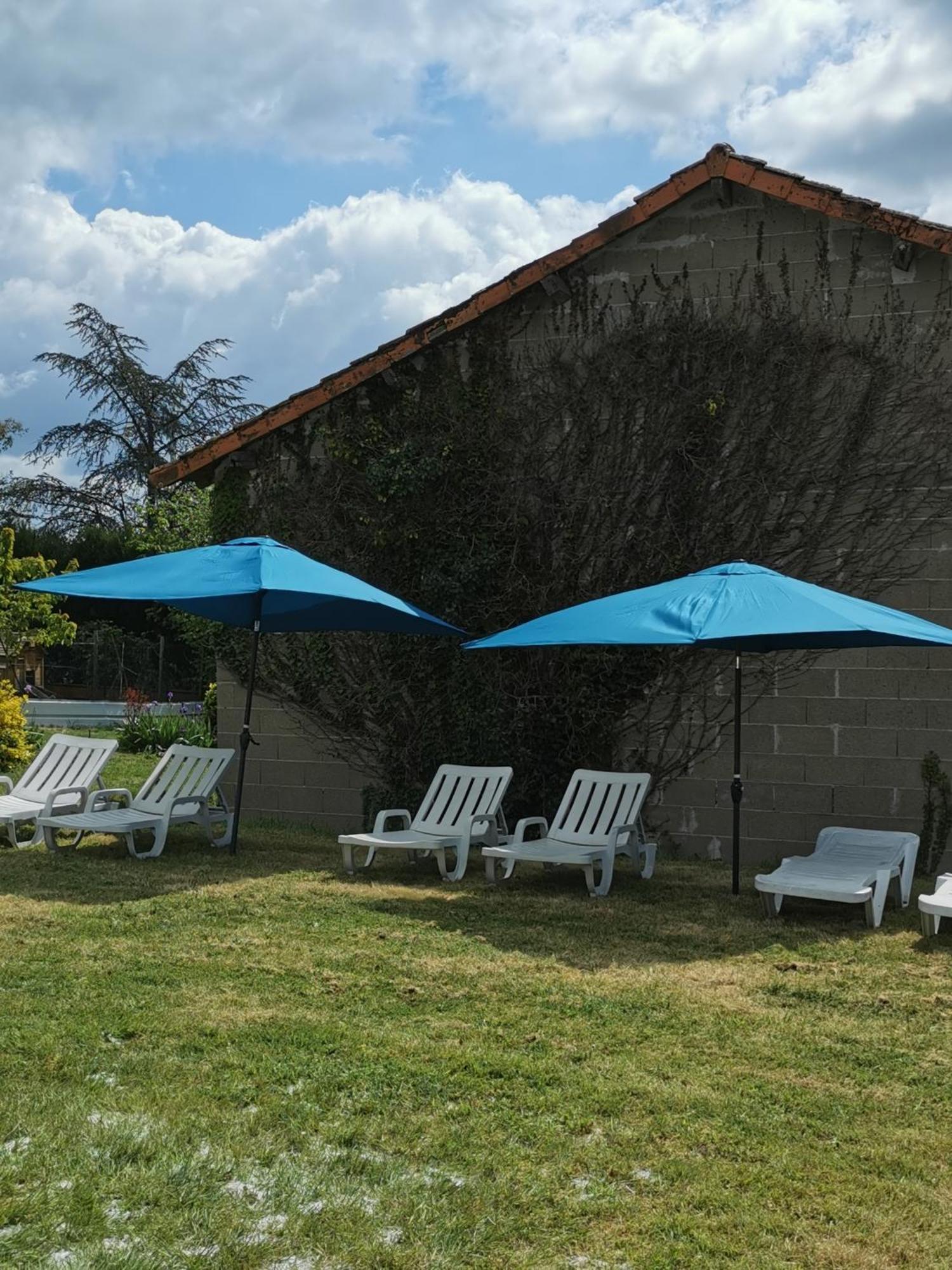 Tranquille Vienne Gites A Chirac Dept Charente מראה חיצוני תמונה