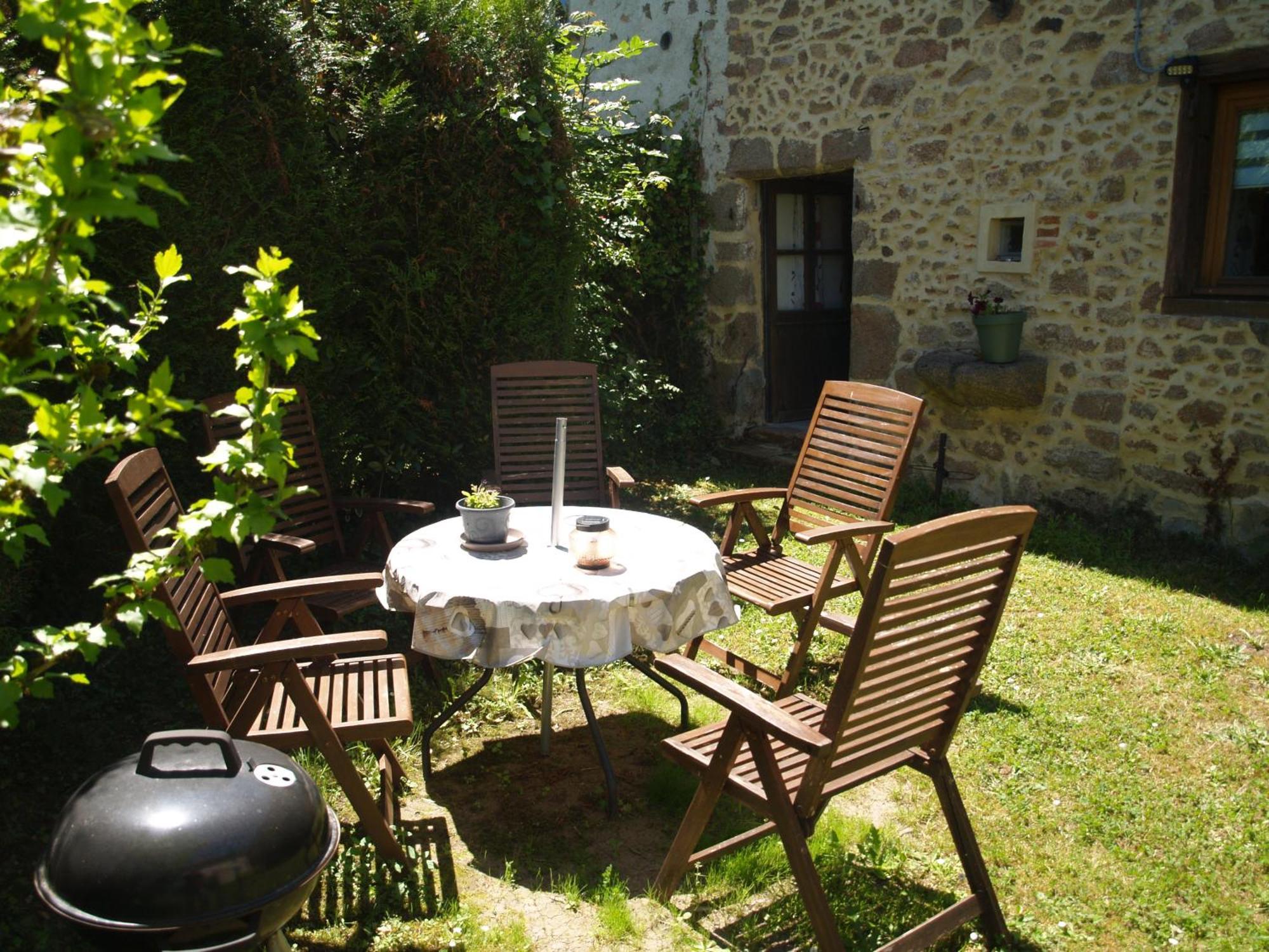 Tranquille Vienne Gites A Chirac Dept Charente מראה חיצוני תמונה