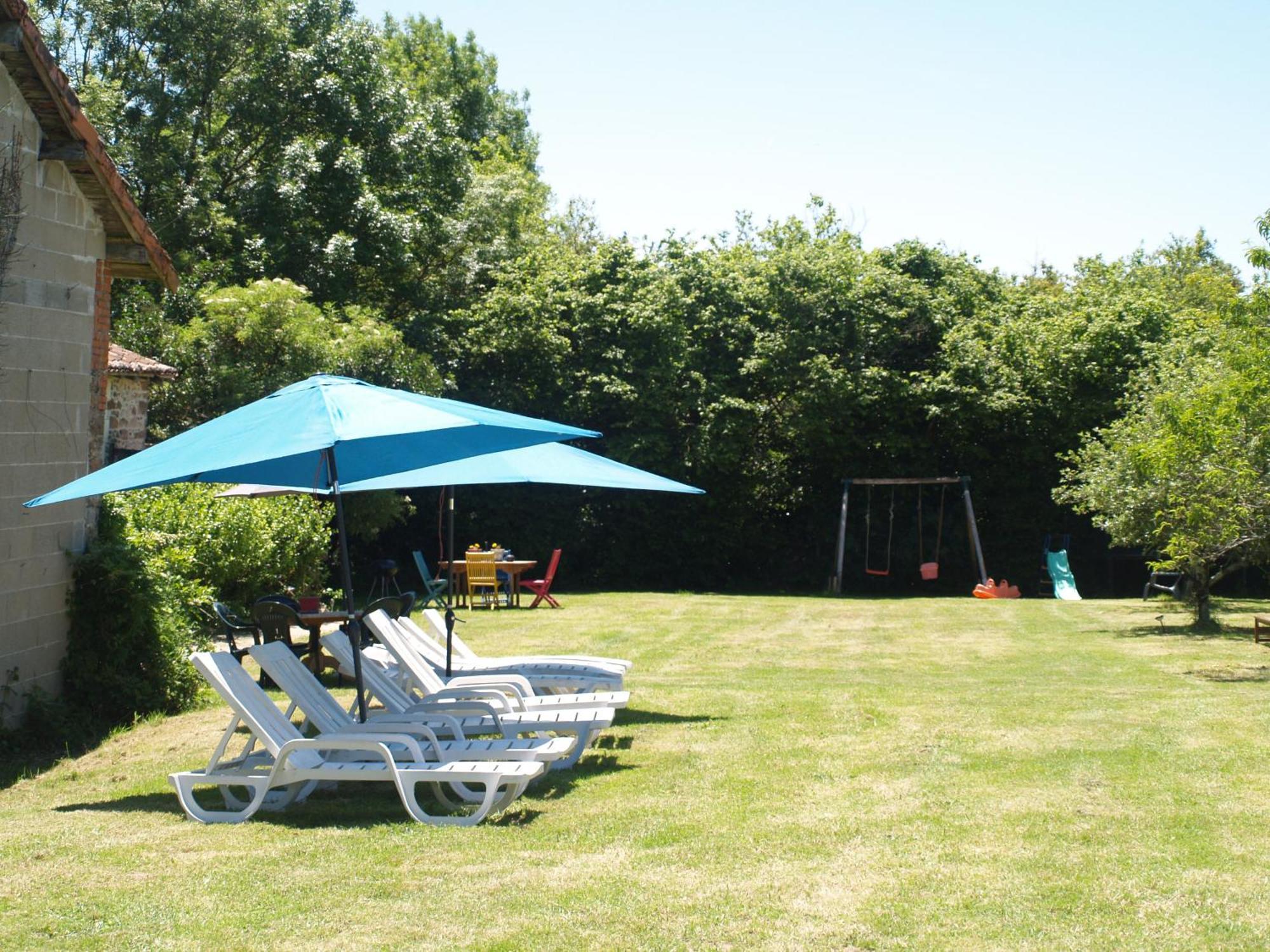 Tranquille Vienne Gites A Chirac Dept Charente מראה חיצוני תמונה